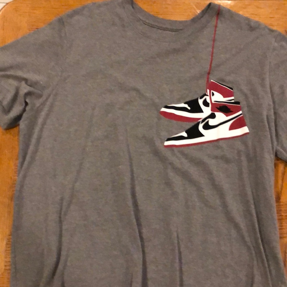 Air Jordan T shirt men’s Xl